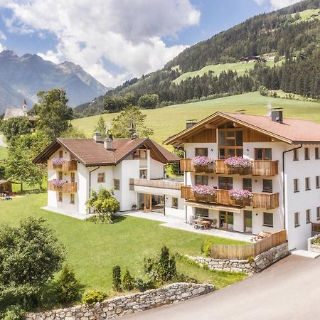 Untermairhof Appartment Residence Selva dei Molini Bagian luar foto